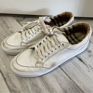 Burberry White Sneakers size 38.5✨